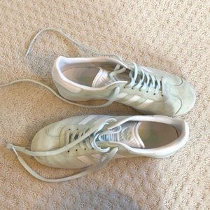 Adidas Women’s Gazelle Teal Sneakers 7.5